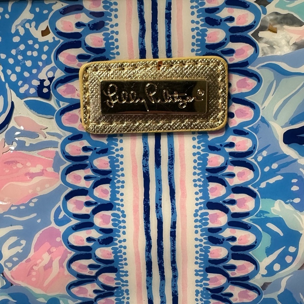 Lilly Pulitzer Pencil Pouch Tech Case Agenda Pack With Long Strap - Salt Water - Picture 3 of 4